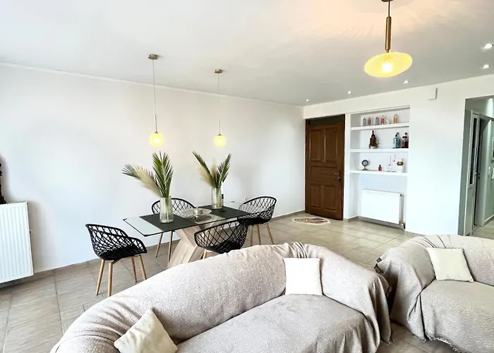 Rallia Two~Storey Apartment